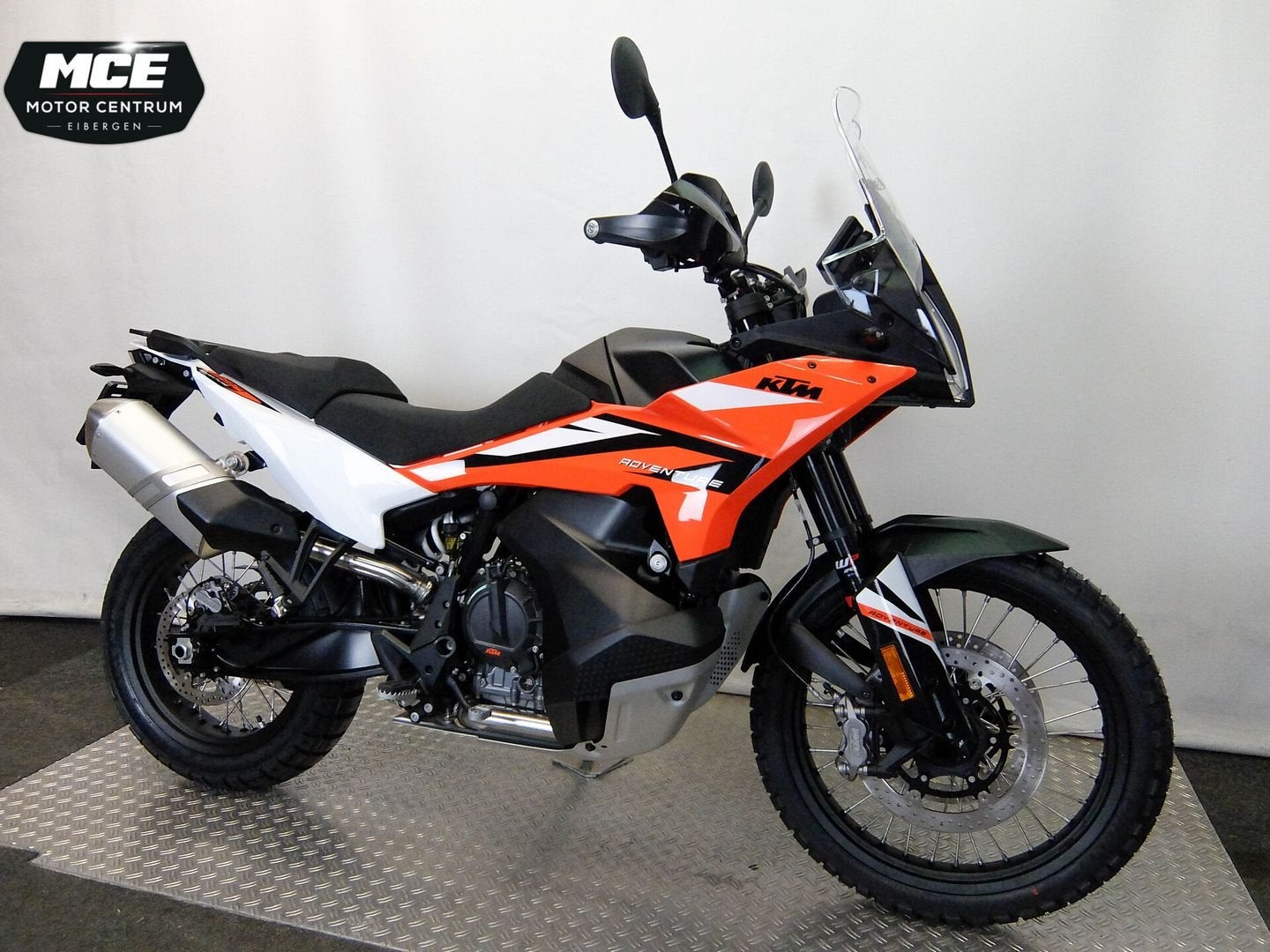 KTM 890 ADVENTURE (bj 2024), Motoren, Motoren | KTM, 2 cilinders, Motorrijbewijs A, Bedrijf, Onbekend
