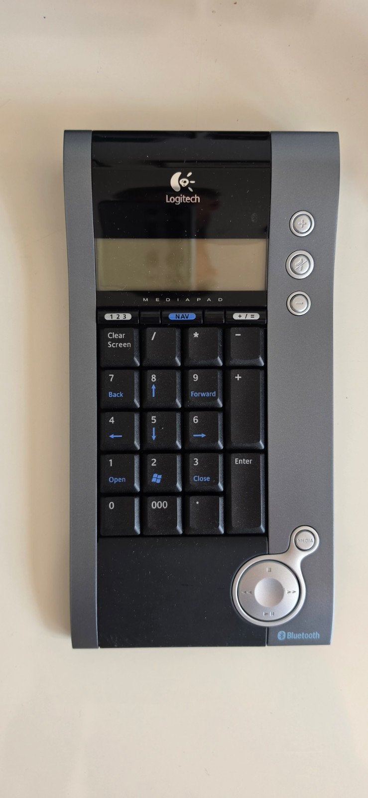 Logitech Cordless Bluetooth Numeriek Toetsenbord, Logitech, Ophalen of Verzenden, Zo goed als nieuw, Draadloos