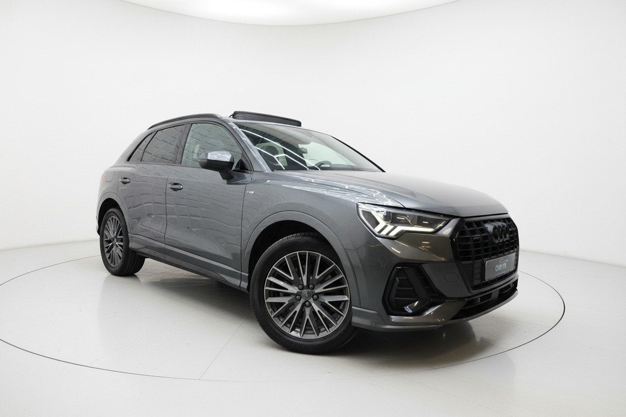 Audi Q3 40 TFSI quattro 2x S LINE PANO VIRTUAL LEER LED SFEE, Automaat, Dealer onderhouden, Gebruikt, Zwart