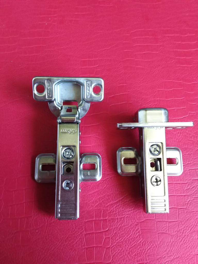 24 Scharnieren ( Ikea )voor Keukenkastjes of Meubels, Doe-het-zelf en Verbouw, Ophalen, Gebruikt, Overige materialen, Scharnier