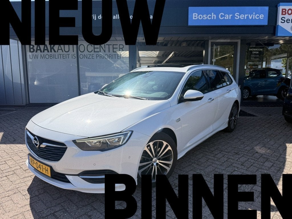Opel Insignia Sports Tourer 1.5 T Business Executive | OPC |, Auto's, Opel, Keurmerk '100% Onderhouden', 12 maanden, 730 kg, Gebruikt