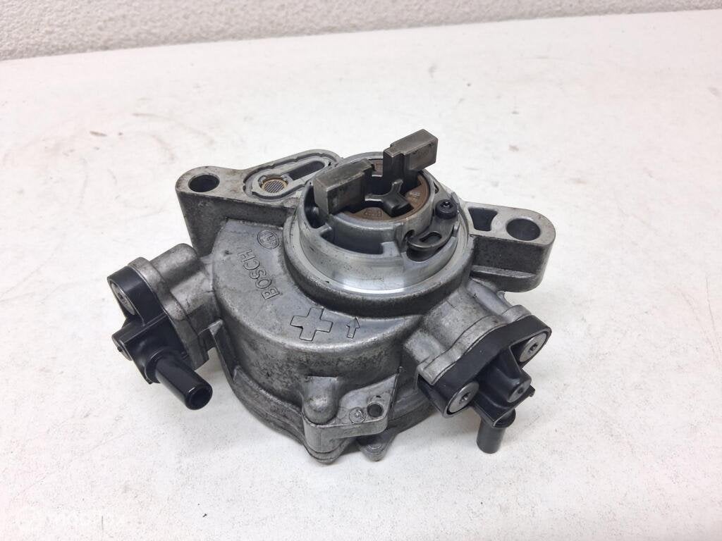 Vacuumpomp Peugeot 3008 II fase 1 ('16-'21) 9804021880, Gebruikt, Ophalen of Verzenden, Peugeot, Peugeot