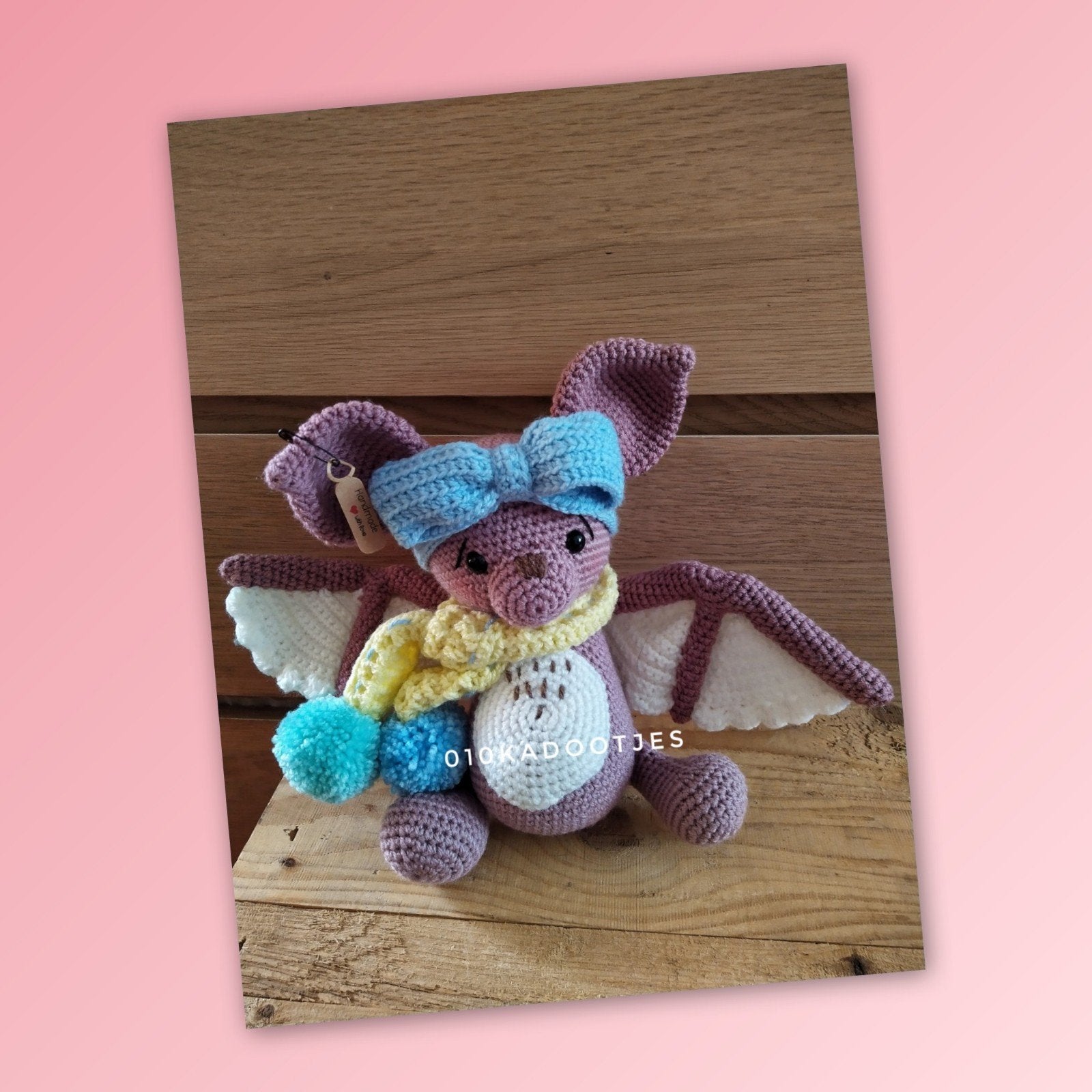 Nieuwe zelfgehaakte knuffel. Lieve vleermuis., Ophalen of Verzenden, Overige figuren, Nieuw, Beeldje of Figuurtje