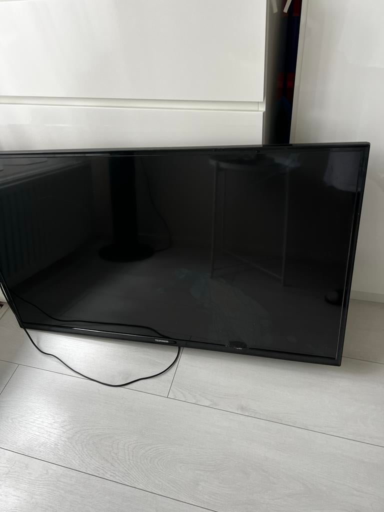 Defecte Telefunken TV - Onderdelen of reparatie, Overige merken, LED, 50 Hz, Ophalen of Verzenden