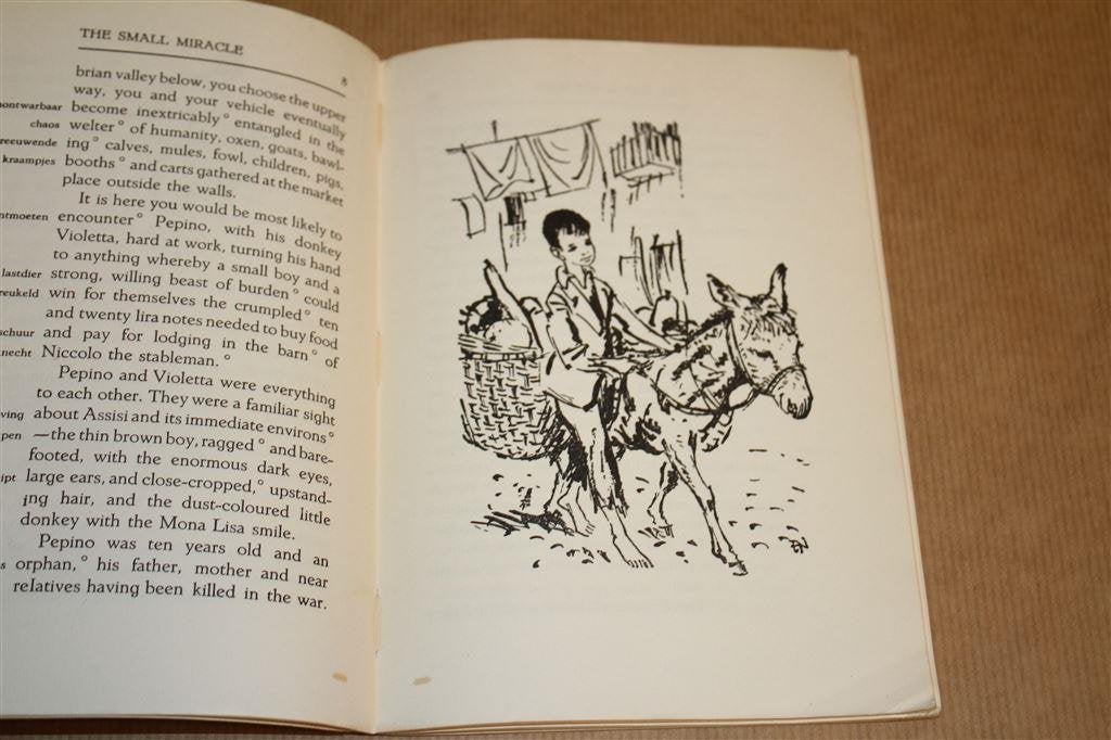 The Small Miracle. Paul Gallico. 1956., Boeken, Ophalen of Verzenden, Gelezen