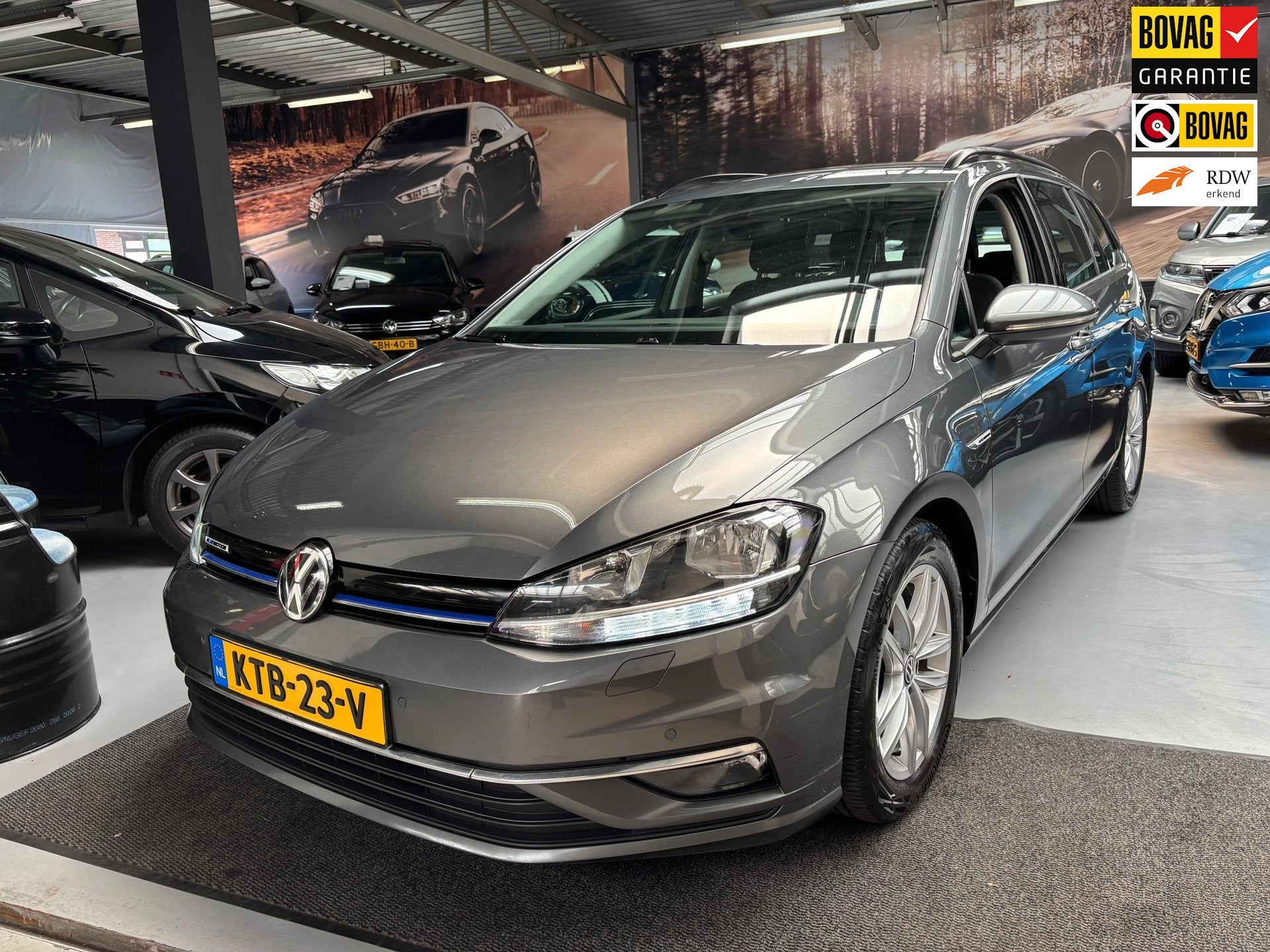 Volkswagen Golf Variant 1.5 TSI Comfortline Business / Camer, Auto's, Stof, 4 cilinders, Met garantie (alle), Automatische klimaatregeling