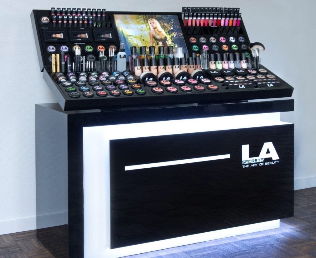 3-4 Displays met make up met producten doe een bod, Ophalen, Nieuw, Handen en Nagels