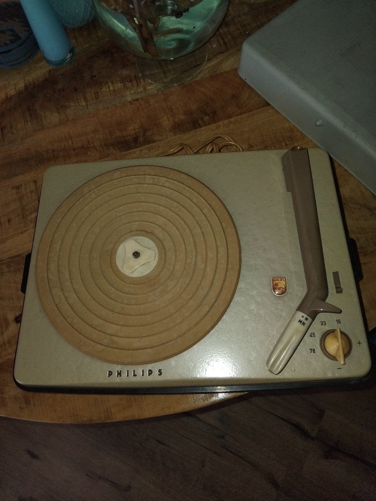 Vintage Phillips platenspeler defect type AG2210 of AG2009, Ophalen of Verzenden, Niet werkend, Platenspeler, Philips