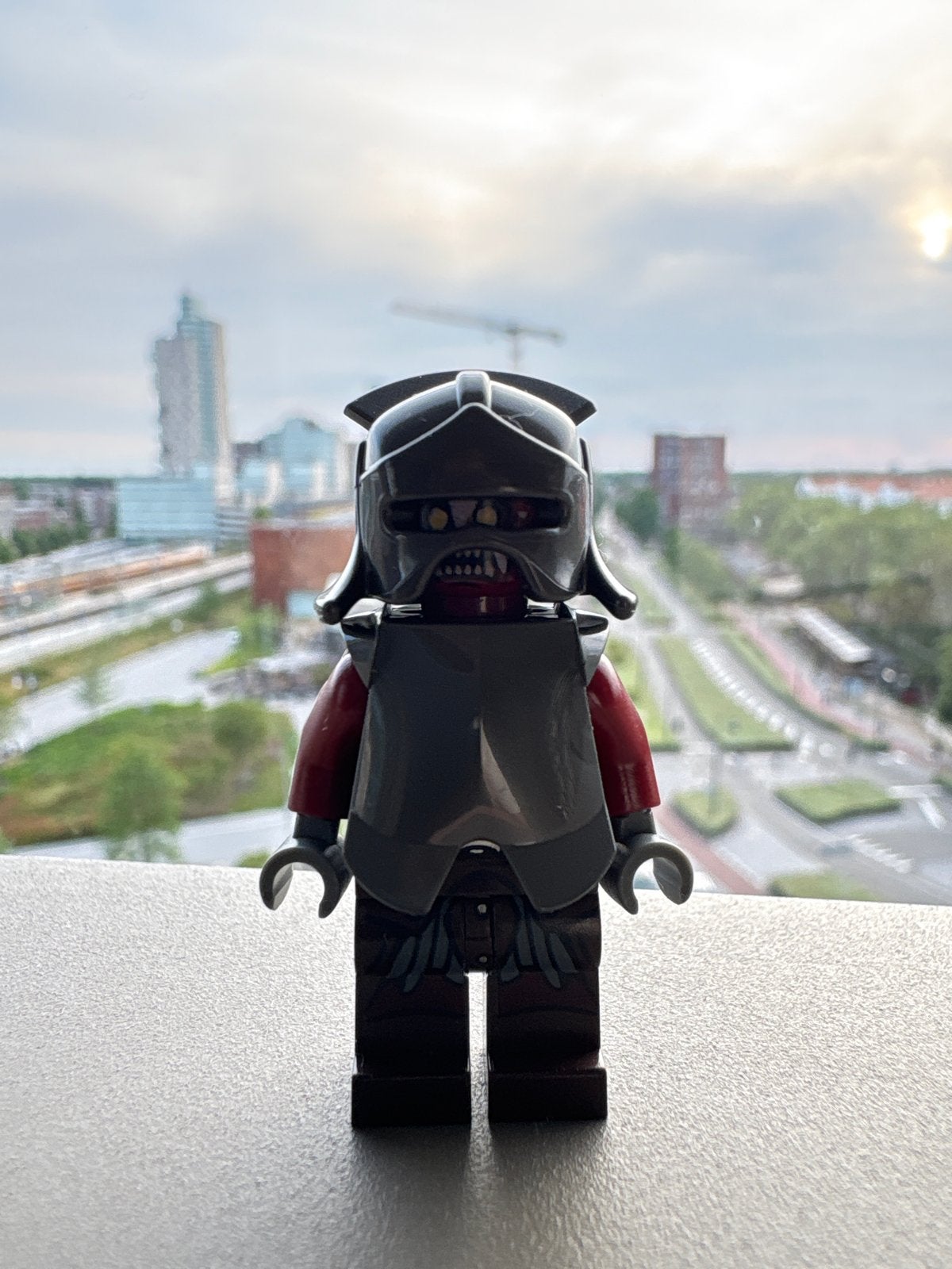 LEGO Lord of the Rings Uruk-hai met helm en harnas (lor008), Ophalen of Verzenden, Gebruikt
