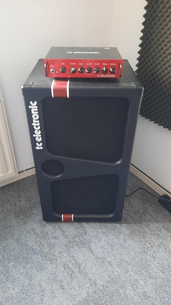 TC Electronic BQ250 + TC K-Line 210 cabinet ., Ophalen, Zo goed als nieuw, Basgitaar, 100 watt of meer