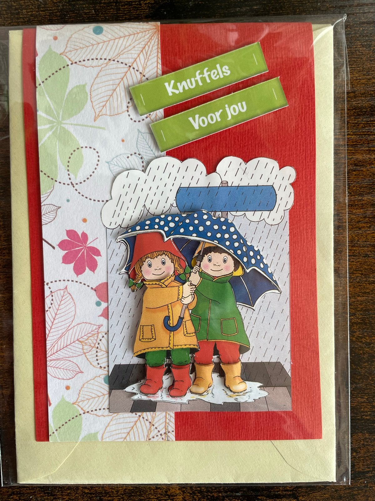 Handgemaakte kaart 'Knuffels Voor Jou' met herfstthema, Hobby en Vrije tijd, Verzenden, Nieuw, Overige thema's, Blanco kaart of Basiskaart