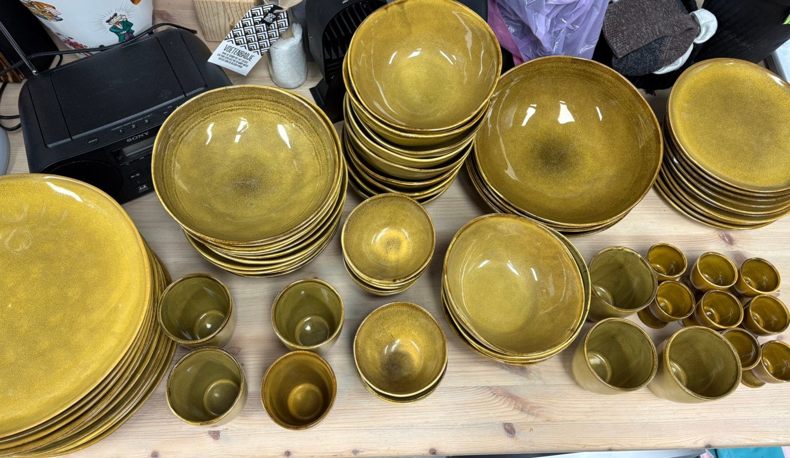 Xenos Toscane servies - Okergeel ca 8/10 personen, Ophalen, Overige merken, Vintage, Zo goed als nieuw