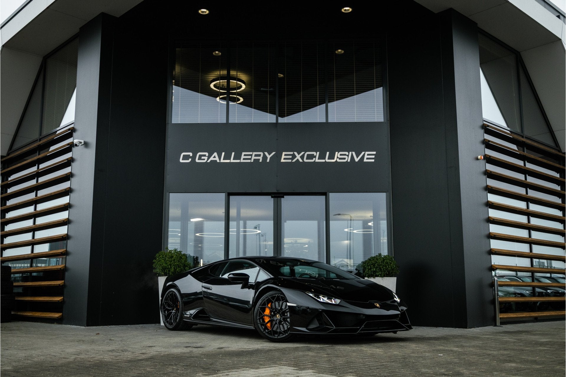 Lamborghini Huracan 5.2 V10 EVO - Sensonum | Lift | Cruise C, Auto's, Lamborghini, Automaat, Dealer onderhouden, Gebruikt, Zwart