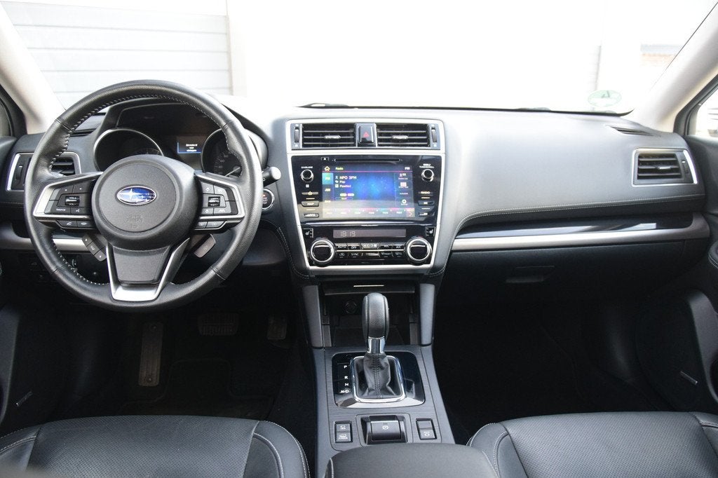 Subaru Outback 2.5i Premium Leer/Verwarmd Schuifdak Trekhaak, Auto's, Subaru, Automaat, Gebruikt, 4 cilinders, 2000 kg