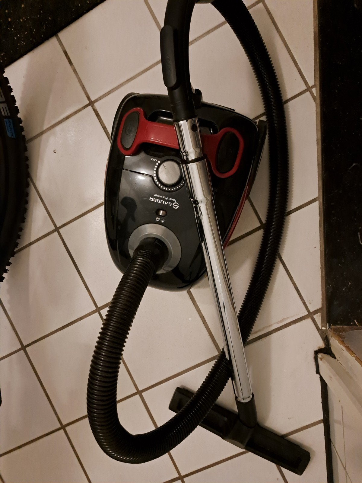 Sauber stofzuiger (Nette staat), Witgoed en Apparatuur, Stofzuigers, Stofzak, Overige merken, Inclusief accessoires, Ophalen of Verzenden