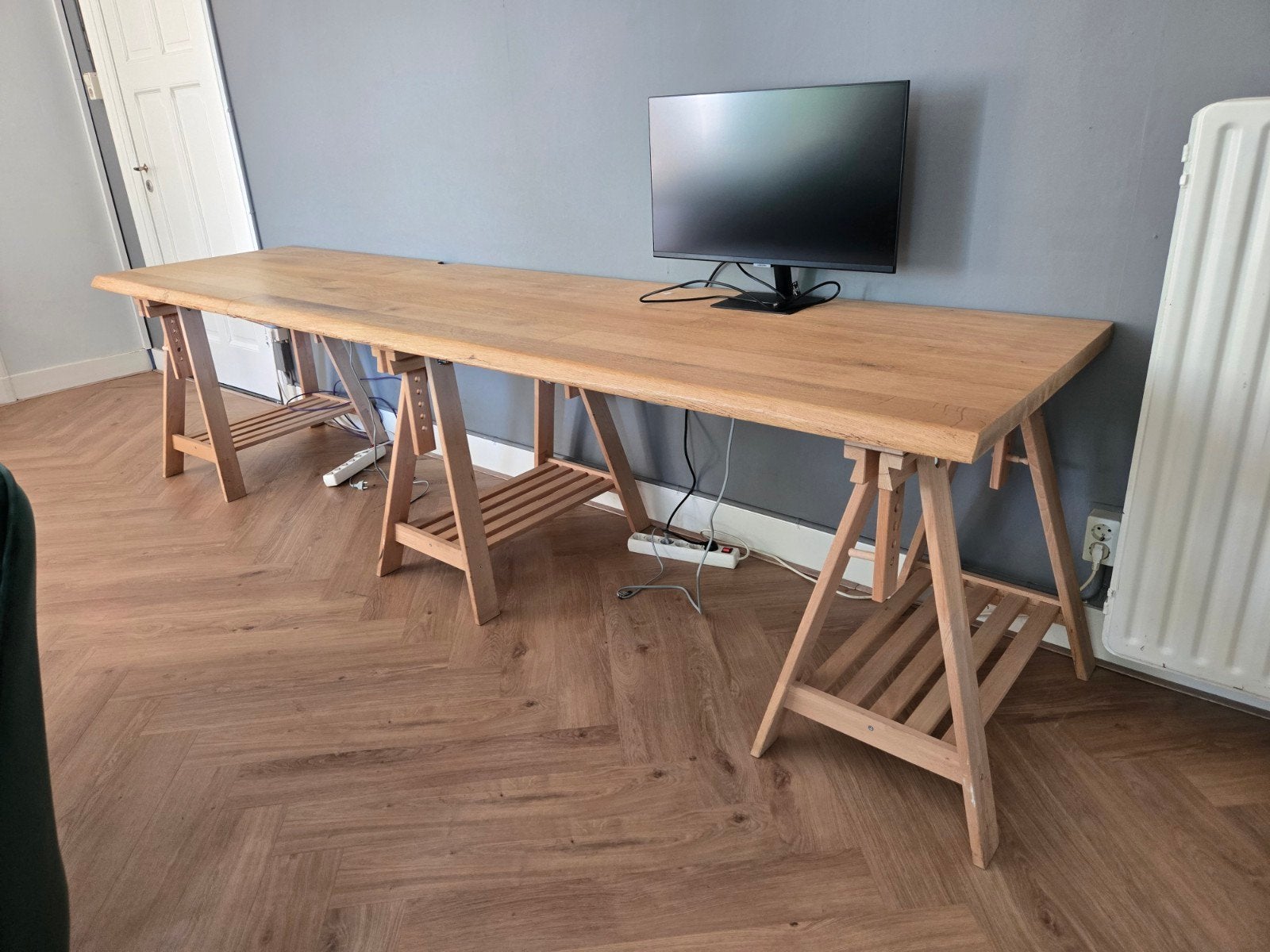 Massief houten bureaublad, Ophalen, Hout, Bruin, Zo goed als nieuw