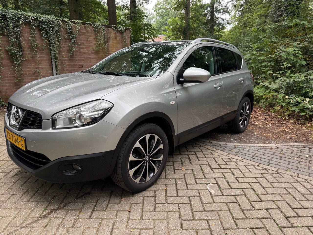Nissan Qashqai 1.6 2WD 2011 Grijs, Auto's, Voorwielaandrijving, 4 cilinders, 1210 kg, Alcantara