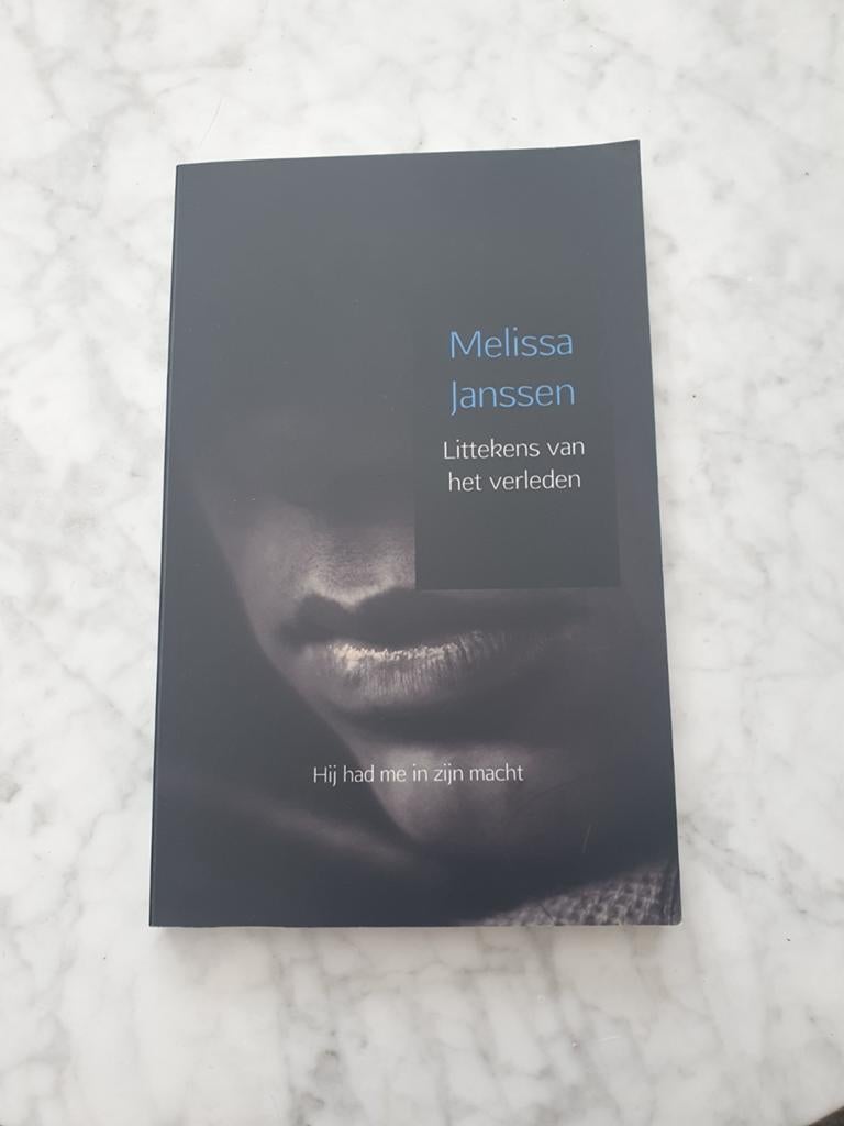 Melissa Janssen - littekens van het verleden, Ophalen of Verzenden