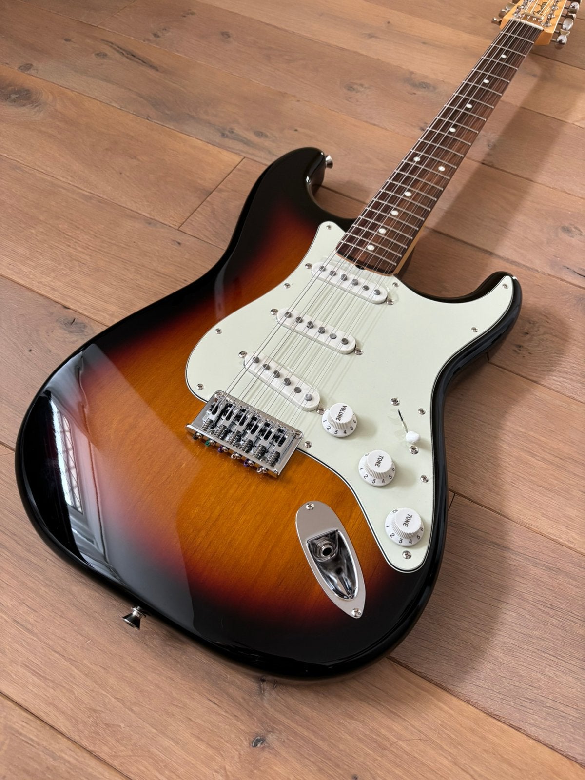 Fender Stratocaster XII 12 snaar Sunburst Made in Japan, Ophalen of Verzenden, Nieuw, Solid body, Fender