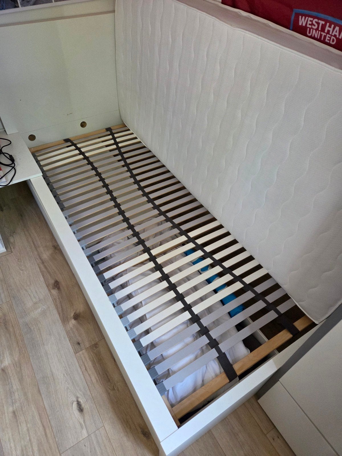 Ikea Malm bed 90x200 met lades en lattenbodem, Huis en Inrichting, Slaapkamer | Bedden, Ophalen, 90 cm, Eenpersoons, Wit