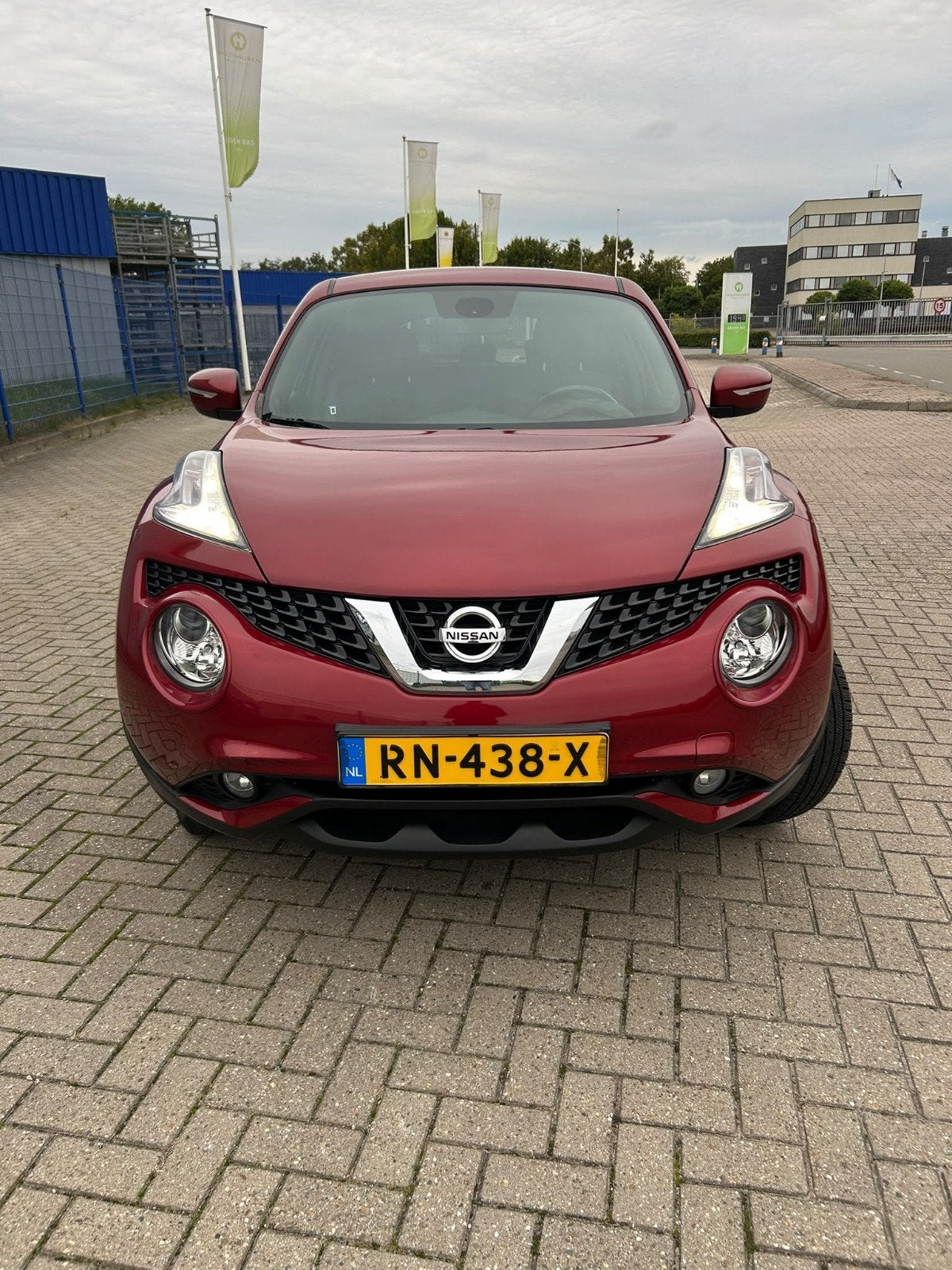 Nissan Juke 1.2 Dig-t 2017 Rood, Auto's, Voorwielaandrijving, 639 kg, 1250 kg, Origineel Nederlands