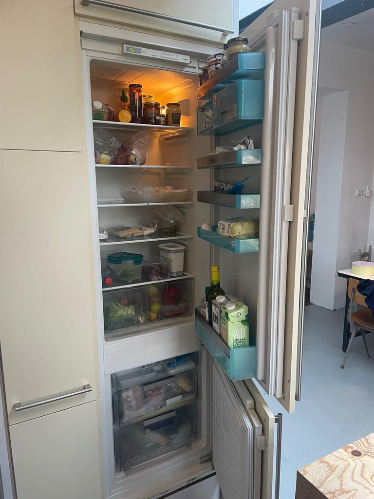 Siemens Inbouw Koelkast Vriezer Combinatie, Witgoed en Apparatuur, Koelkasten en IJskasten, Ophalen, Gebruikt, 200 liter of meer