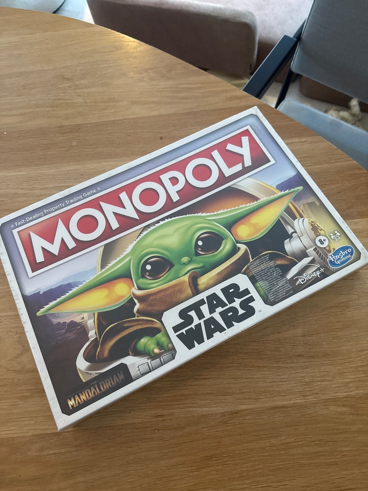 Monopoly Star Wars The Mandalorian (Baby Yoda) Engelstalig, Drie of vier spelers, Ophalen of Verzenden, Nieuw