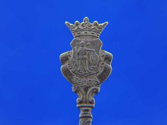 Lepeltje: Thorn, Verzenden