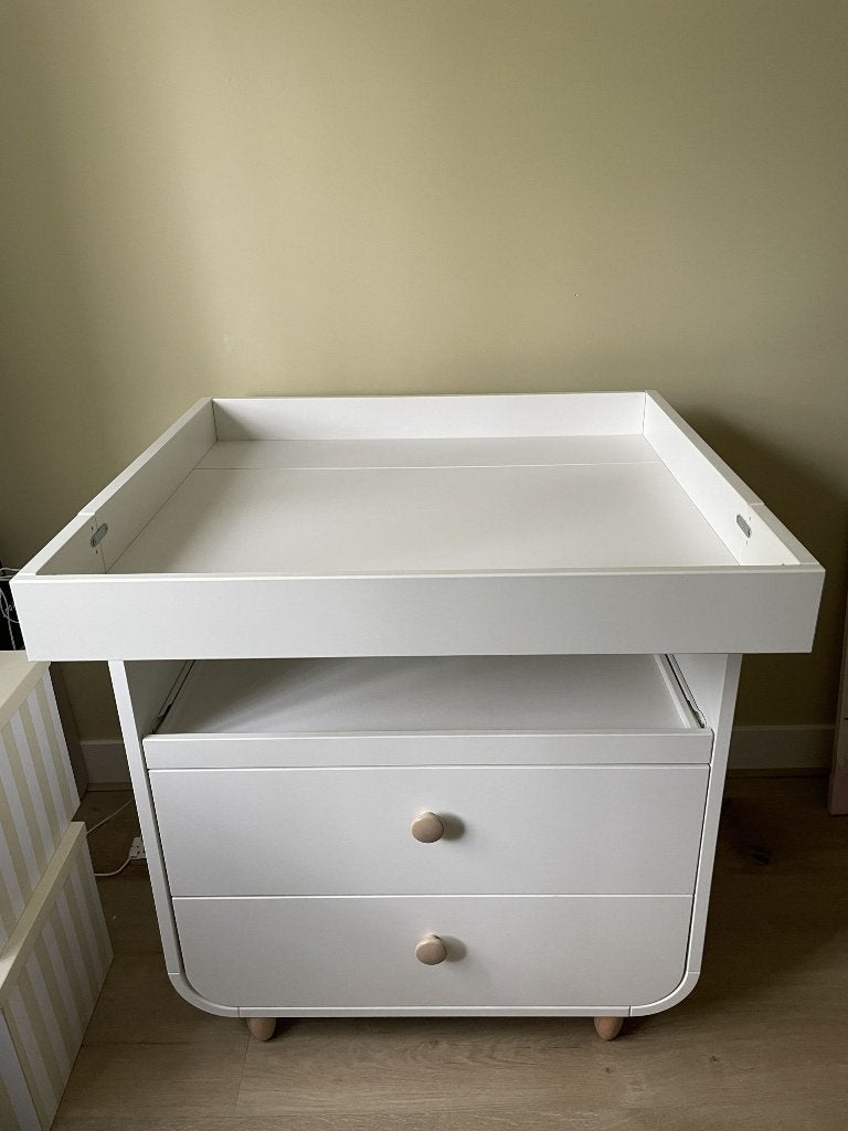 Baby commode - Ikea Myllra, Kinderen en Baby's, Ophalen, 70 cm of meer, Opstaande rand, 100 cm of meer