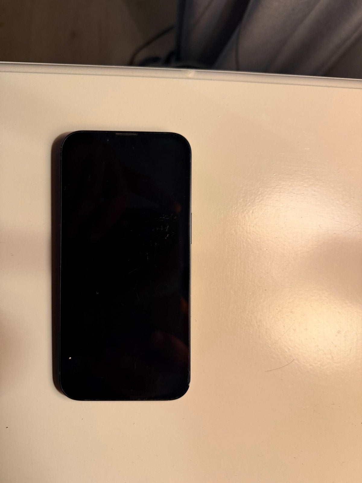 Foto 7 van iPhone 14 256GB Zwart