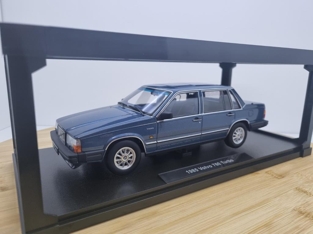 **SALE** T9 Volvo 760 Turbo Blauw Metallic 1:18, Overige merken, Auto, Nieuw, Ophalen of Verzenden