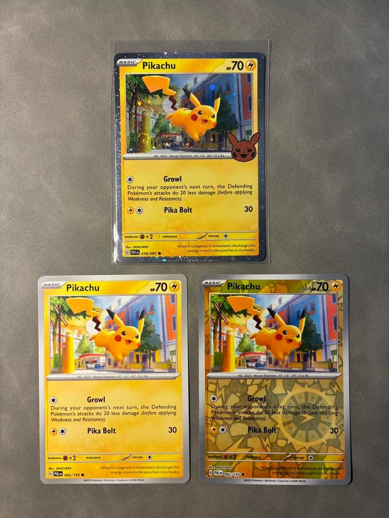 Pikachu 18/91 (PAF) Pokemon trick or trade 2024 Cosmo Holo, Ophalen of Verzenden, Zo goed als nieuw