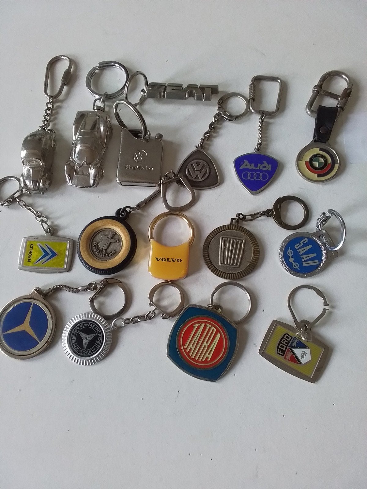Verzameling vintage auto sleutelhangers, Ophalen of Verzenden, Gebruikt, Merk