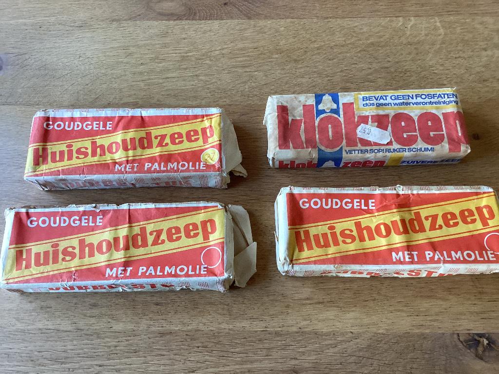 Oude blokken zeep, Ophalen of Verzenden