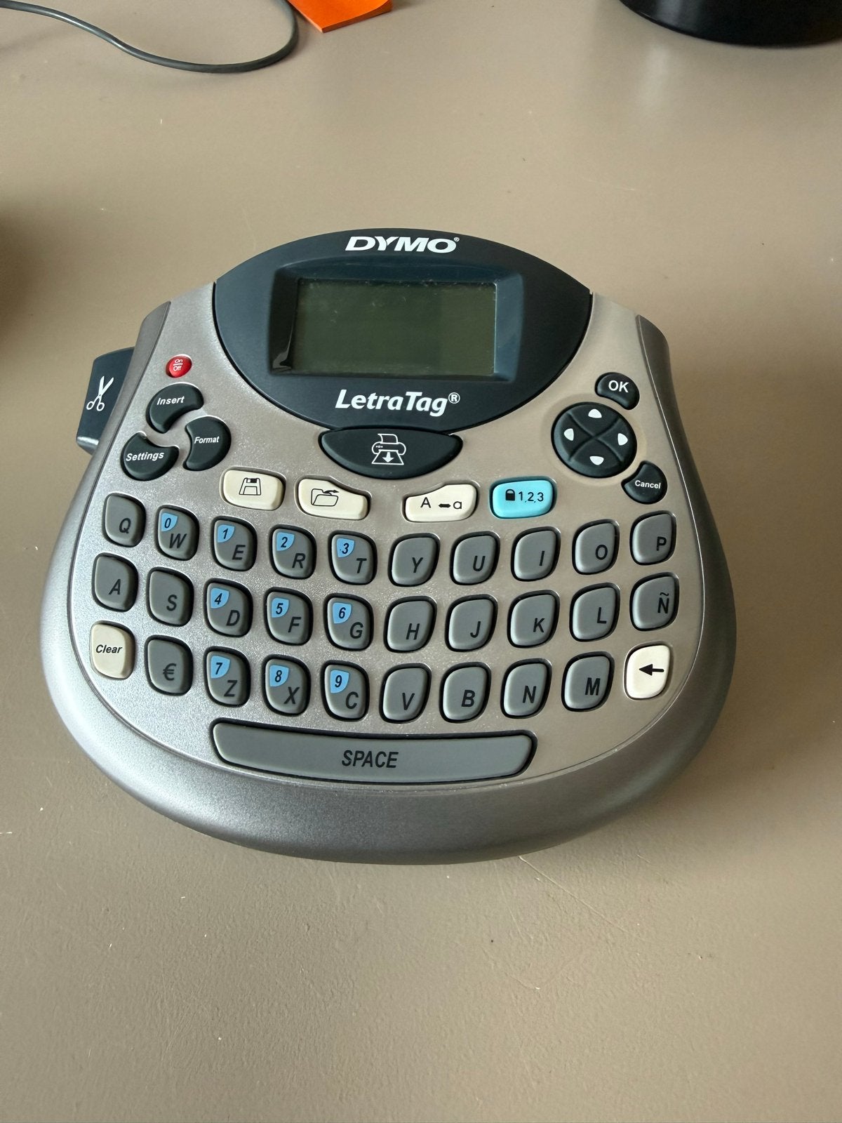 DYMO LetraTag labelprinter met extra tape, Computers en Software, Ophalen of Verzenden, Gebruikt