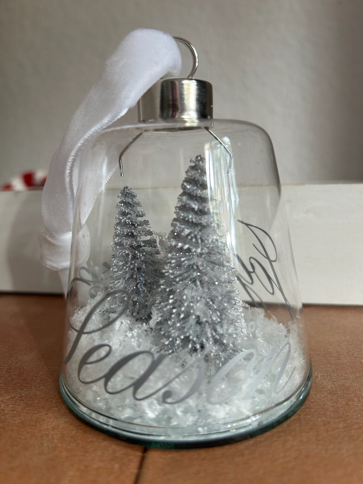 Riviera Maison kerst hanger glas met tekst en RM naam, Diversen, Ophalen of Verzenden, Zo goed als nieuw