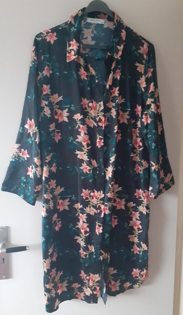 jurken 48, Ophalen of Verzenden, Zo goed als nieuw, Overige kleuren, Jurk