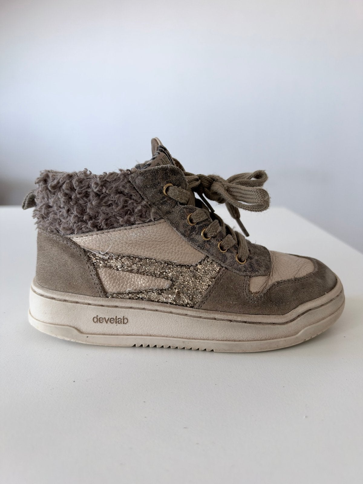 Develab halfhoge sneakers maat 29, leer gevoerd, Kinderen en Baby's, Ophalen of Verzenden, Gebruikt, Jongen of Meisje, Schoenen