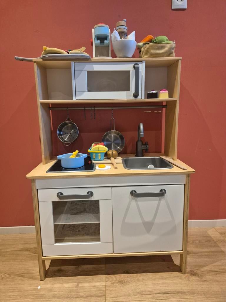 IKEA Speelkeukentje DUKTIG met uitgebreide toebehoren, Ophalen, Gebruikt, Jongen of Meisje