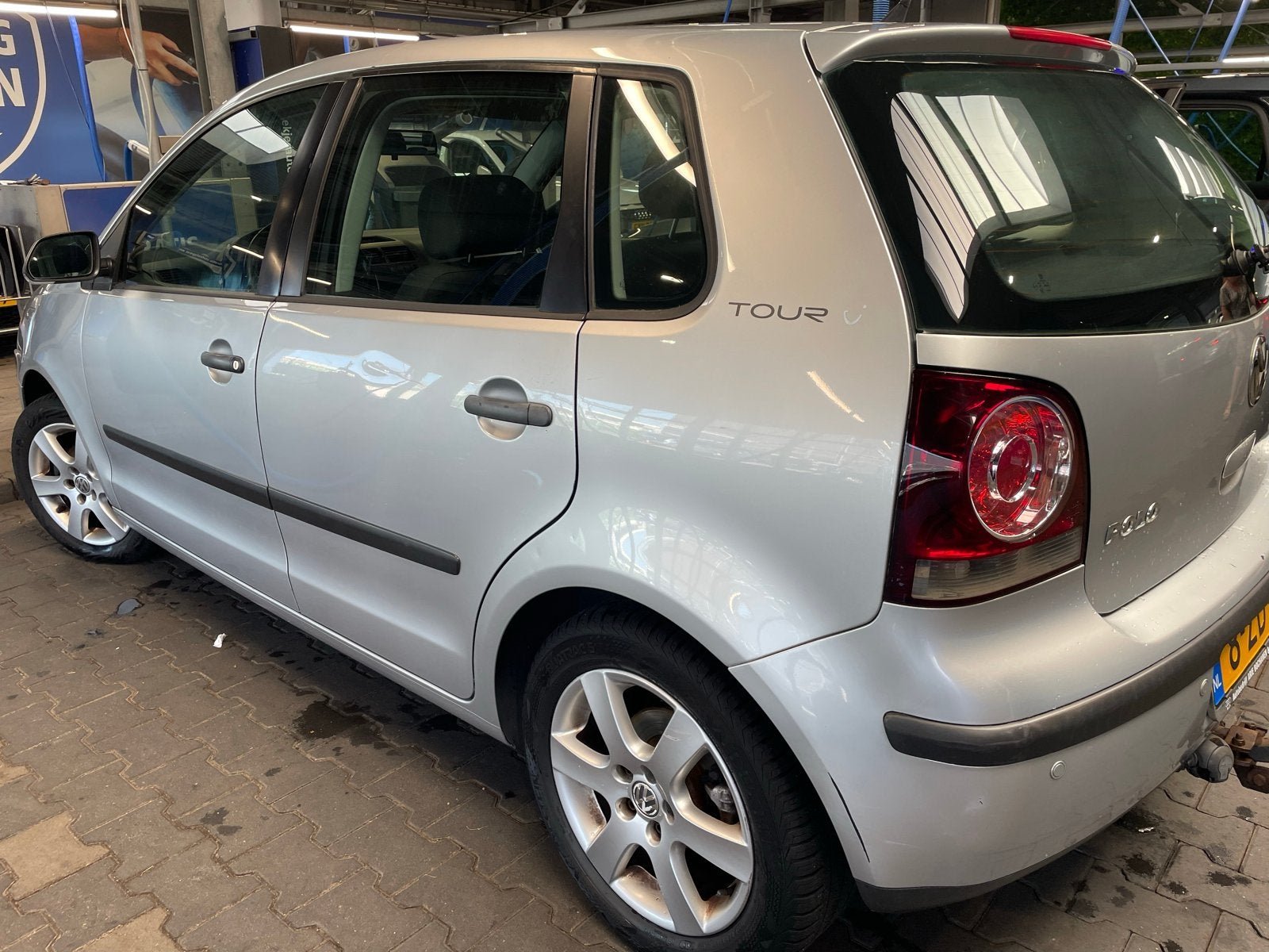 Volkswagen Polo 1.4 16V 59KW 2007 Grijs, Auto's, Volkswagen, Voorwielaandrijving, 40 €/maand, 4 cilinders, Handgeschakeld