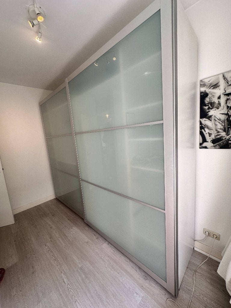 Fijne Ruime Vooral Praktische Kast, Gebruikt, 200 cm of meer, Ikea glazen schijdeuren :), 200 cm of meer