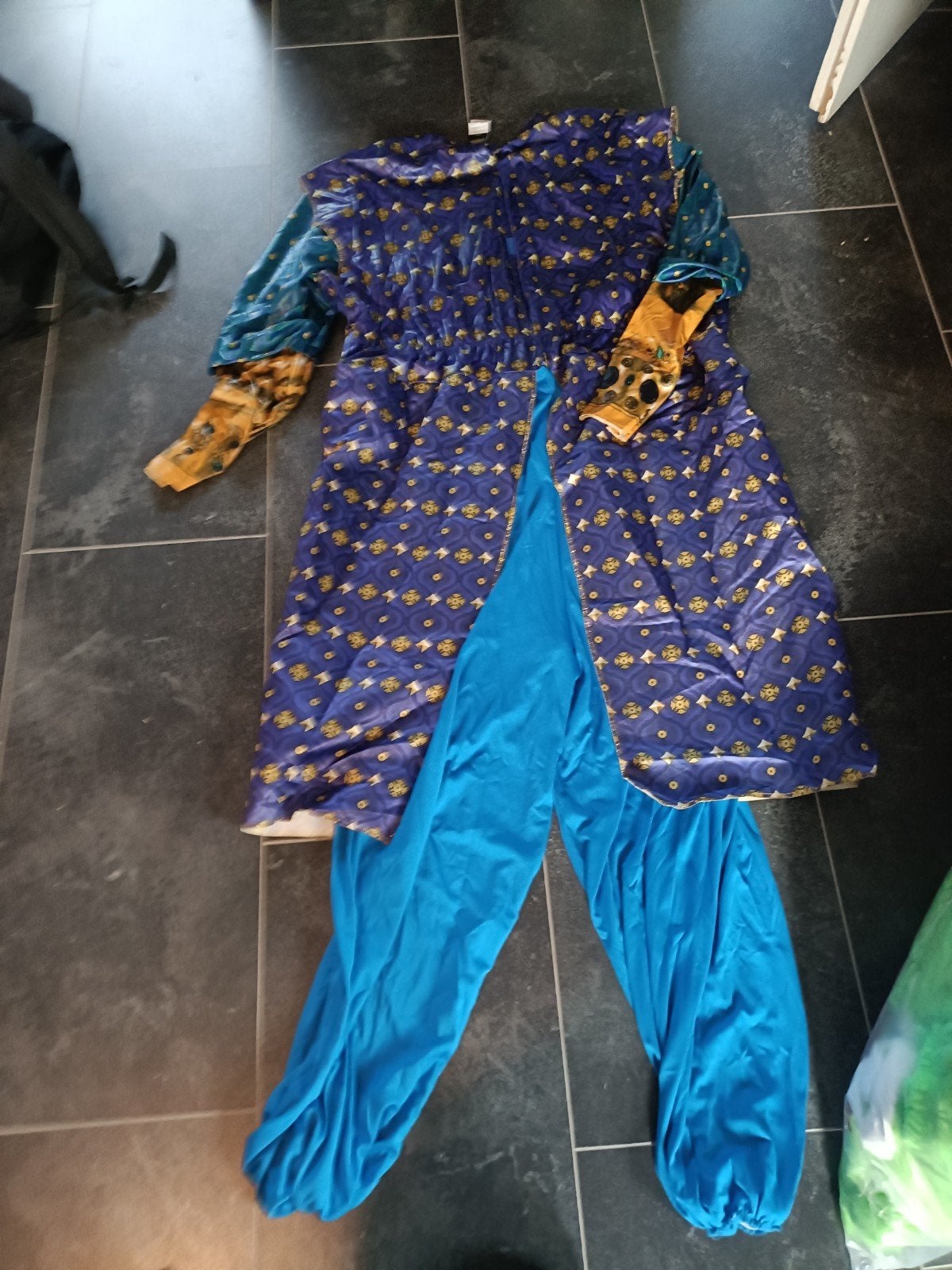 Disney Aladdin Kostuum - Nieuw met label, Ophalen of Verzenden, Nieuw, Pak of Jurk