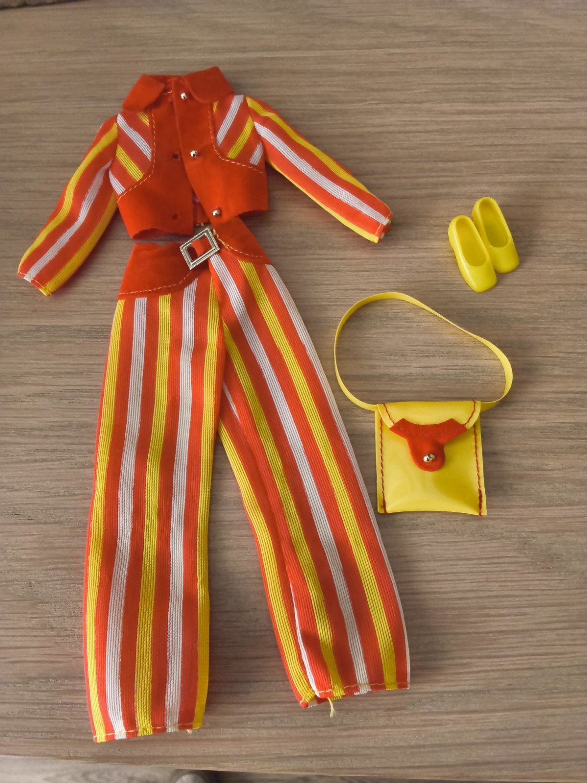 Barbie vintage Francie #3276 The Slacks Suit 1972, Ophalen of Verzenden, Zo goed als nieuw, Kleertjes
