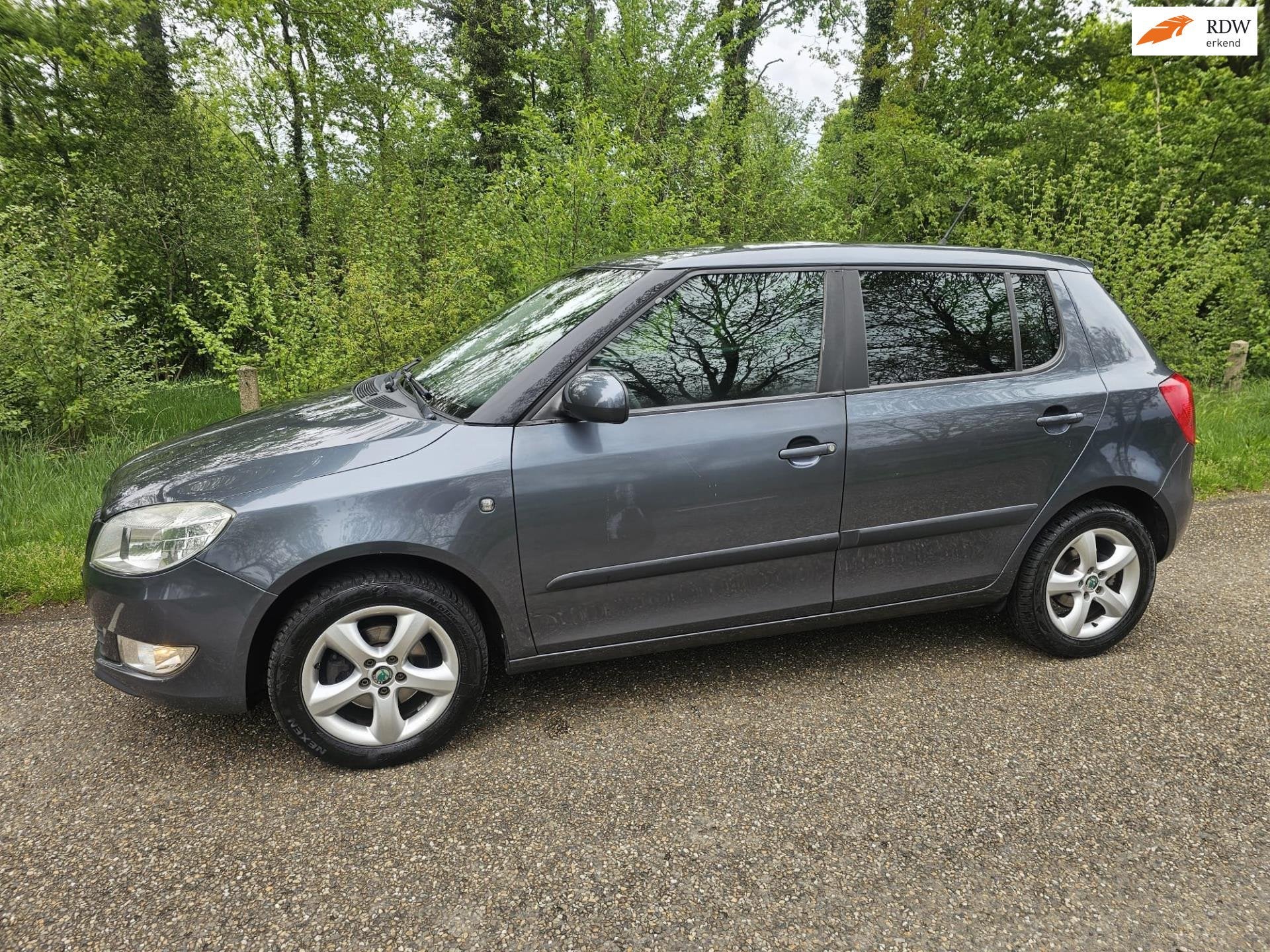Skoda Fabia 1.2 TSI Dynamic NIEUWE APK Z, Auto's, Voorwielaandrijving, Euro 5, 86 pk, 4 cilinders