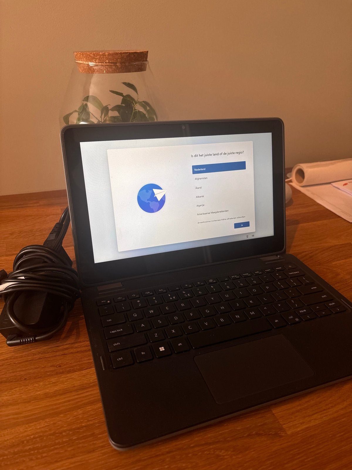Dell Latitude 3190 2-in-1 Laptop/Tablet - Zo goed als nieuw, Qwerty, Met touchscreen, Ophalen of Verzenden, Zo goed als nieuw