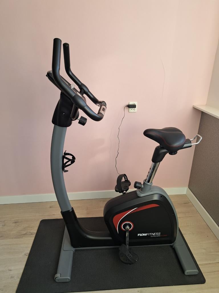 Flow Fitness Hometrainer - Perfect voor Thuis Workouts, Ophalen, Zo goed als nieuw, Metaal, Benen