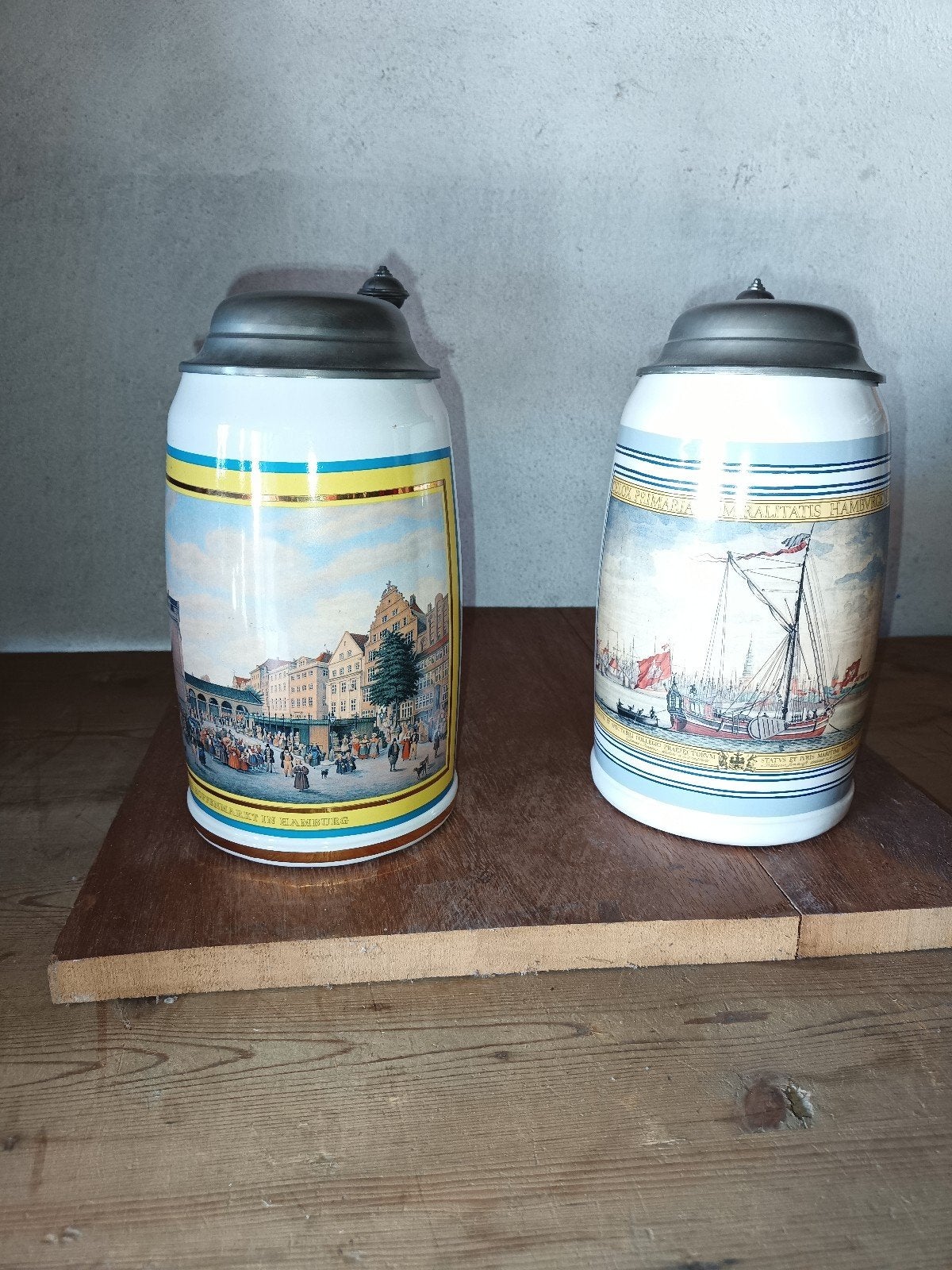 Set van 2 Vintage Bierpullen met Duitse Stadsgezichten, Ophalen of Verzenden