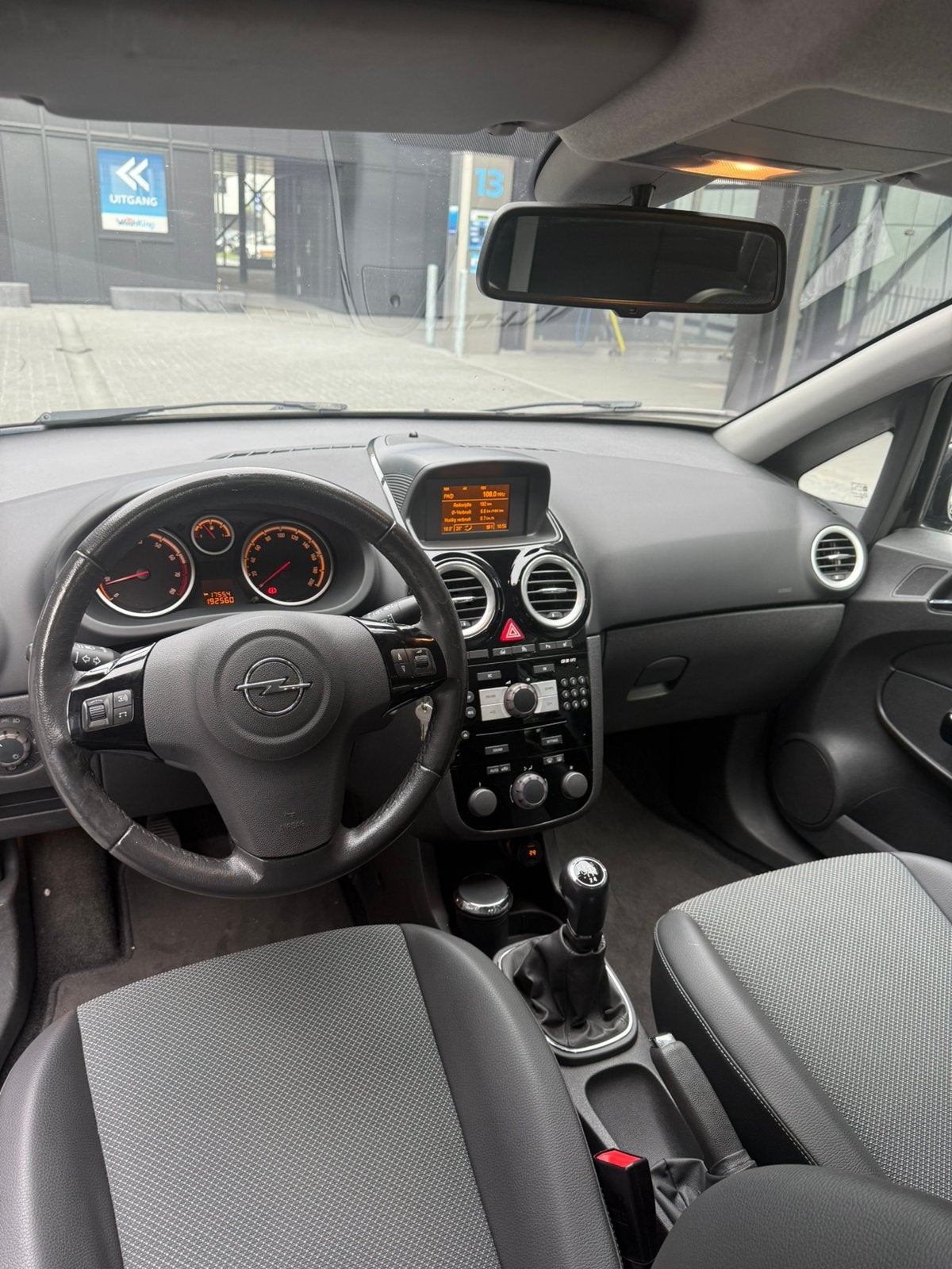 Opel Corsa 1.4 5D Cosmo Zwart (2008) – Topconditie, Voorwielaandrijving, 1063 kg, Zwart, 4 cilinders