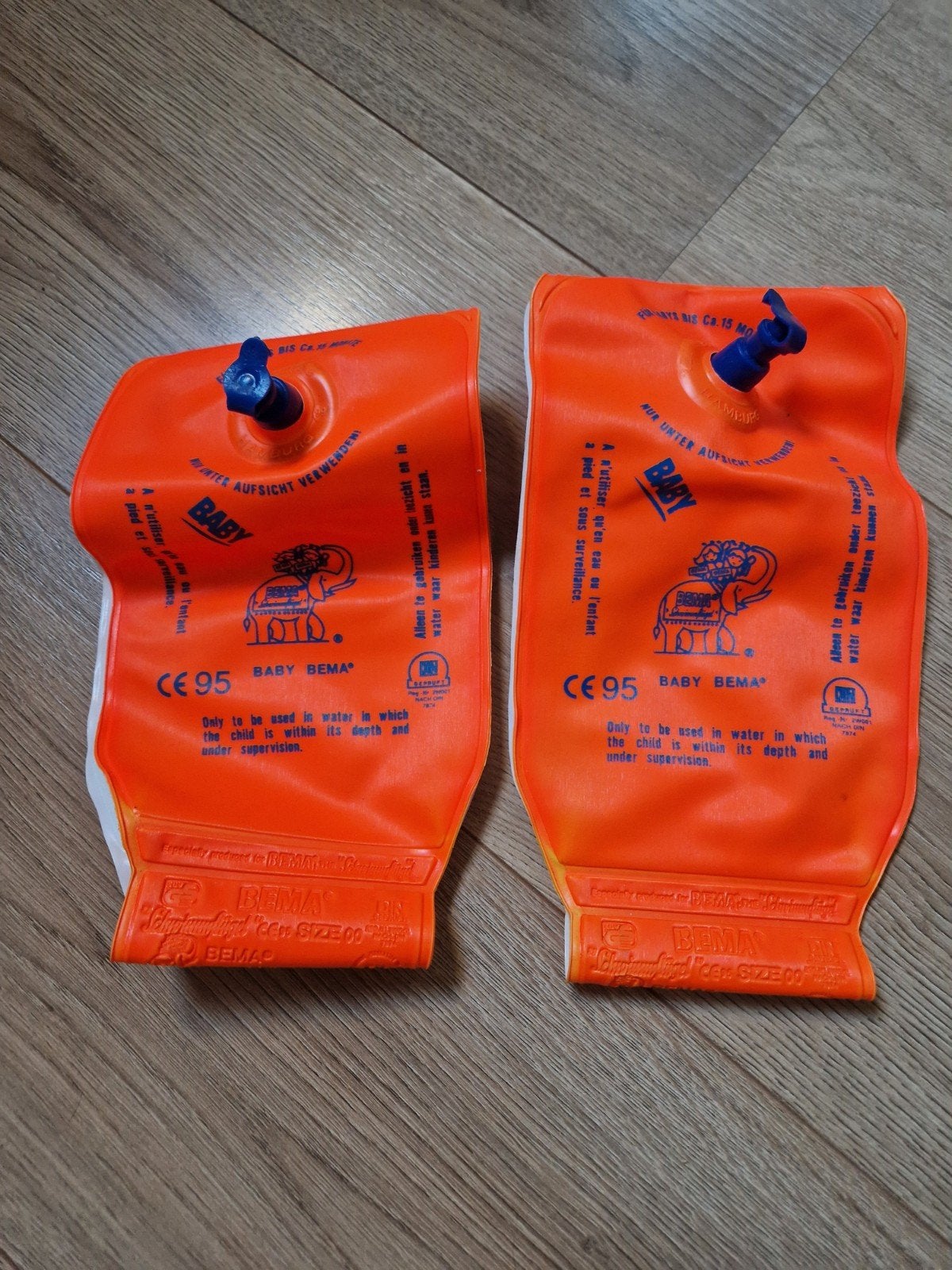 Bema baby zwembandjes., Jongetje of Meisje, One size, Ophalen of Verzenden, Zo goed als nieuw