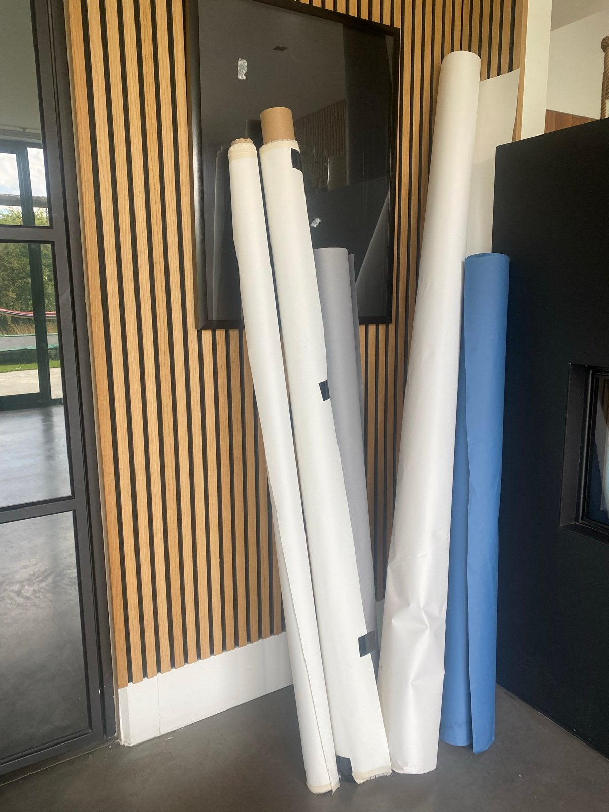 Diverse rollen papier en canvas voor creatieve projecten, Ophalen, Meerkleurig, 120 cm of meer, 200 cm of meer